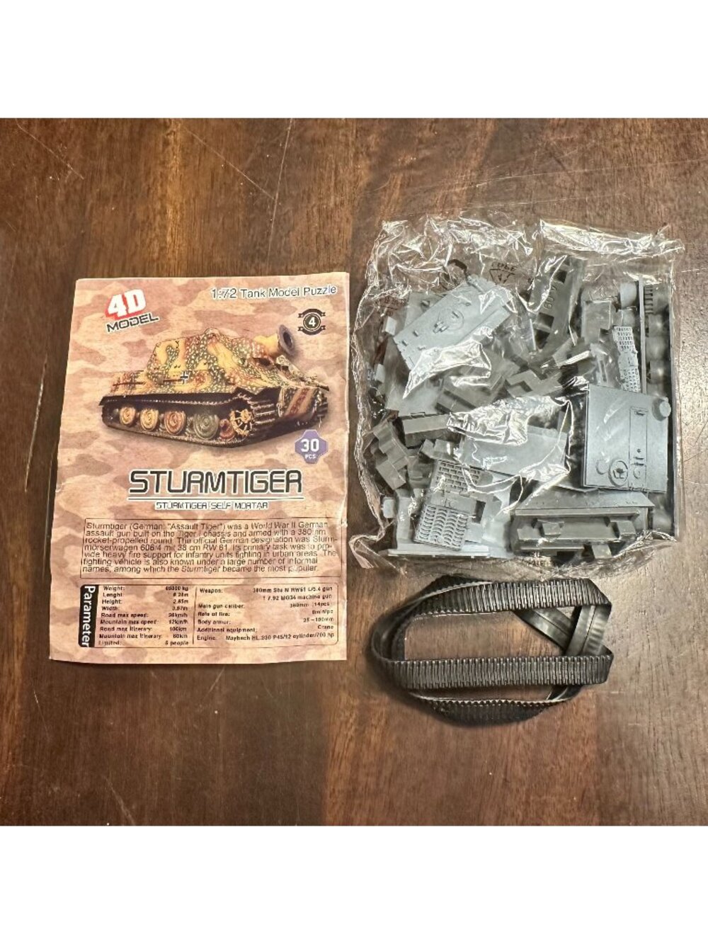 1/72 Sturmgeschutz IV German Assault Tank Model Kit 4D